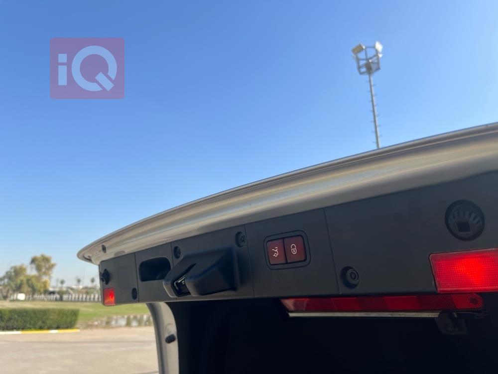 مرسيدس بنز S-Class